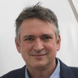 Alexander Heintze ist freier Journalist