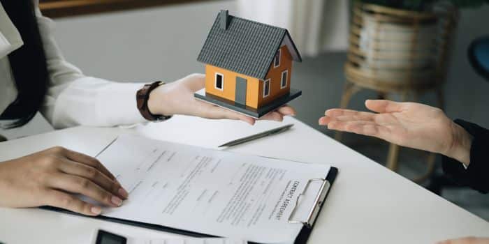 185.000 Euro geerbt: Besser jetzt als langfristig in Immobilien investieren oder in ein Depot anlegen