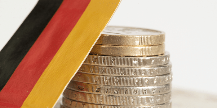 Deutschland in der Abwärtsspirale: Wie hohe Kosten, Fachkräftemangel und der Kampf um Wettbewerbsfähigkeit die Wirtschaft bedrohen