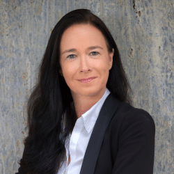 Petra Ahrens