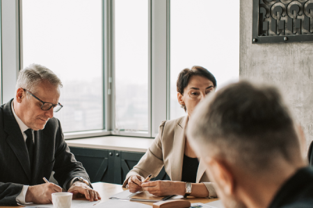 Der stille Helfer im Erbfall: Wie Testamentsvollstreckung Ihr Vermögen bewahrt