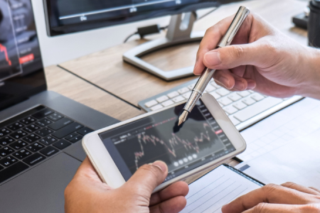 Aktive ETFs - Das Comeback des aktiven Investierens im ETF-Mantel