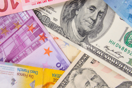 US-Dollar im Sinkflug: Alternative Währungen für Anleger 2026