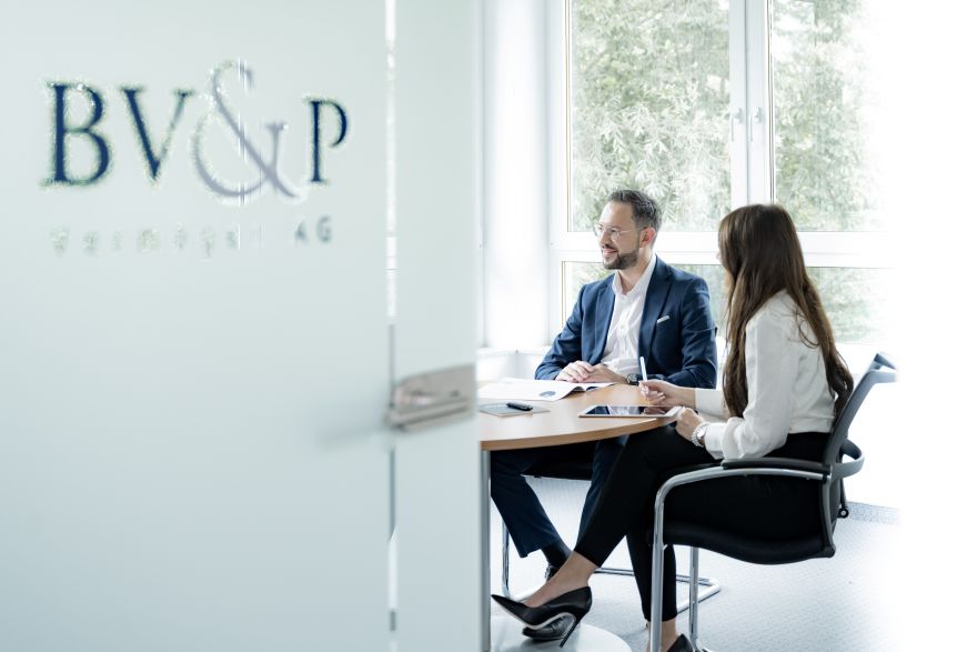 bv&p image besprechnung 02 880px