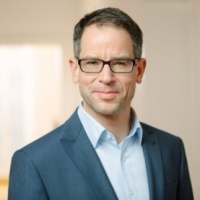 Dr. Norbert Kuhn